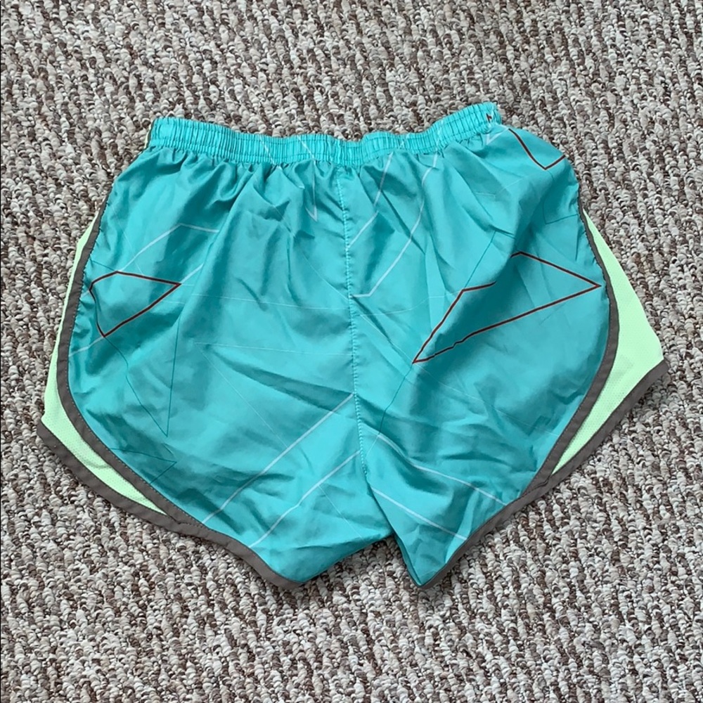 Nike Shorts - Picture 3 of 4